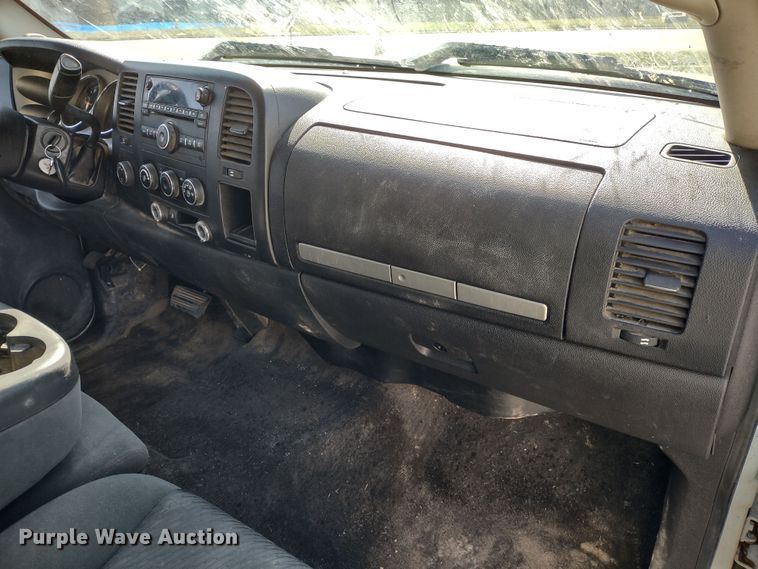 image for item MD9479 2009 GMC Sierra 1500  Ext. Cab pickup truck