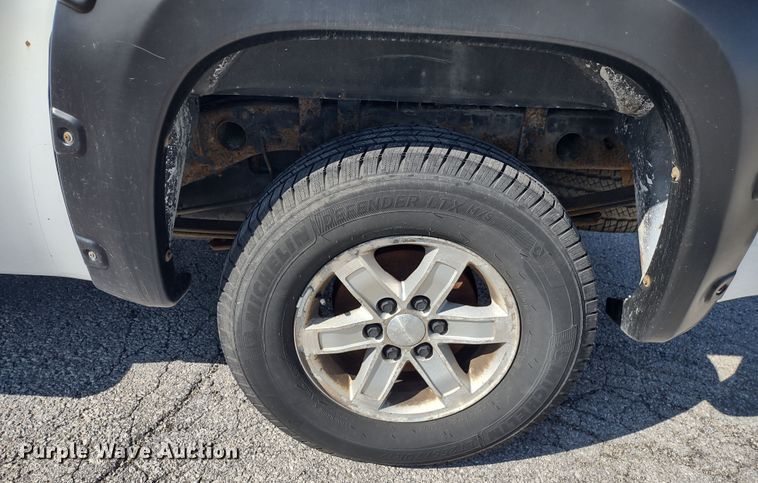 image for item MD9479 2009 GMC Sierra 1500  Ext. Cab pickup truck