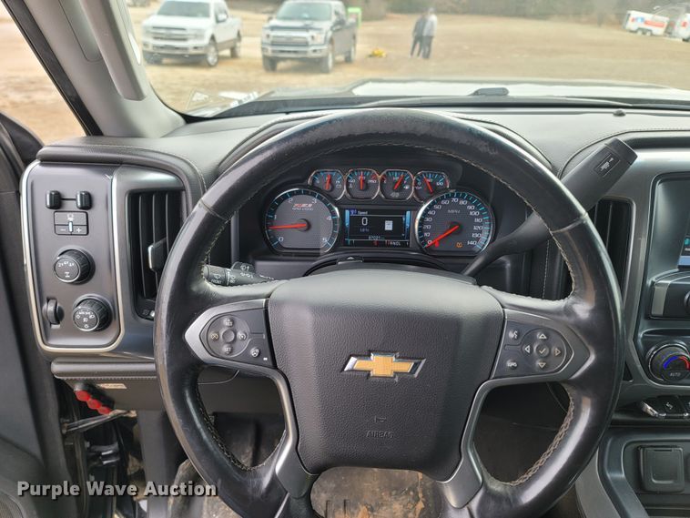 image for item ME9057 2017 Chevrolet Silverado 2500HD LTZ  Crew Cab pickup truck