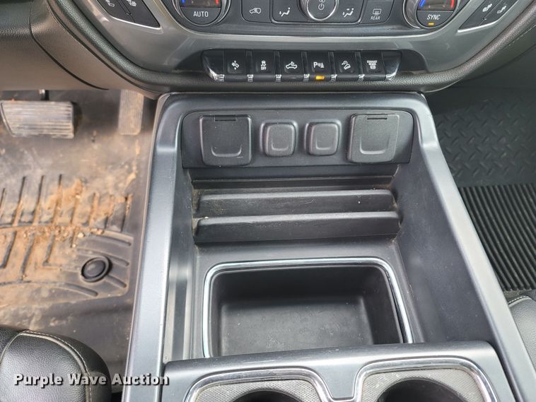 image for item ME9057 2017 Chevrolet Silverado 2500HD LTZ  Crew Cab pickup truck