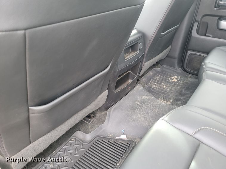 image for item ME9057 2017 Chevrolet Silverado 2500HD LTZ  Crew Cab pickup truck