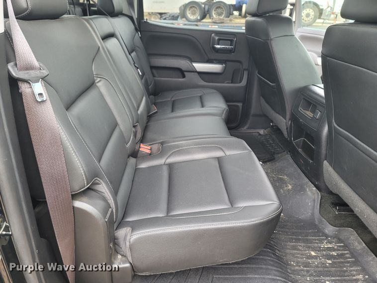 image for item ME9057 2017 Chevrolet Silverado 2500HD LTZ  Crew Cab pickup truck