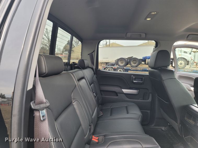 image for item ME9057 2017 Chevrolet Silverado 2500HD LTZ  Crew Cab pickup truck