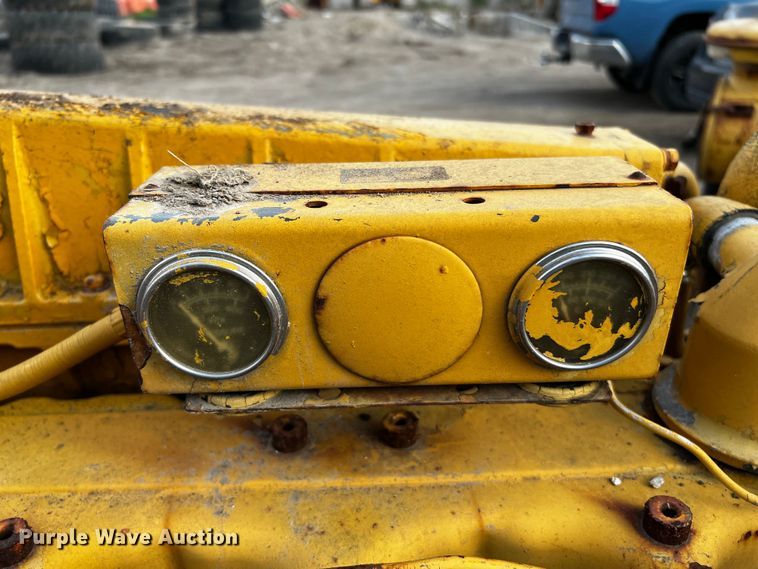 image for item MF9838 (2) Caterpillar engines