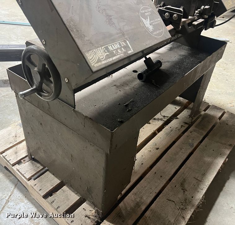 image for item MM9245 Ramco RS-90  metal bandsaw