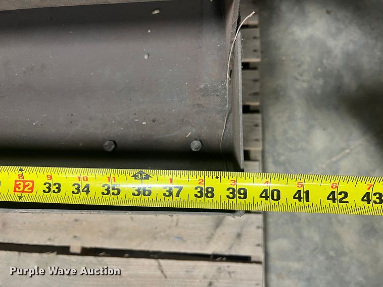 image for item MM9245 Ramco RS-90  metal bandsaw