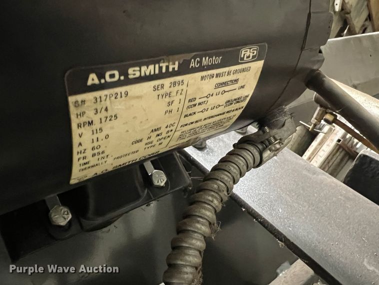 image for item MM9245 Ramco RS-90  metal bandsaw