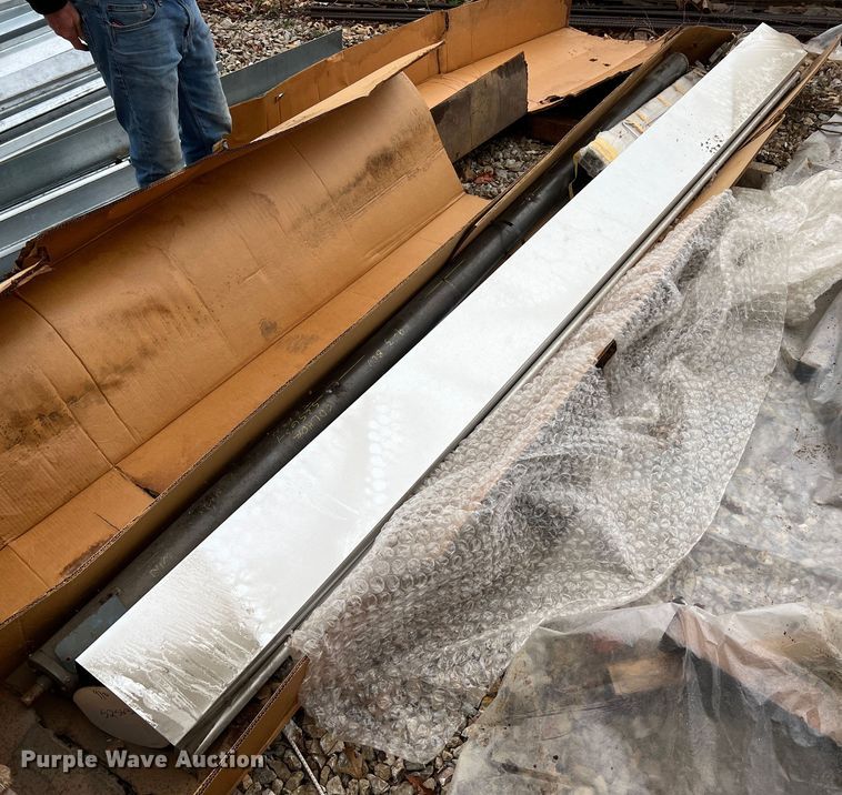 image for item MM9249 Roll-up door