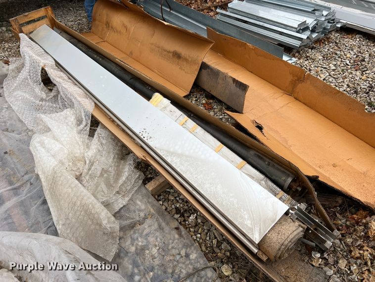 image for item MM9249 Roll-up door