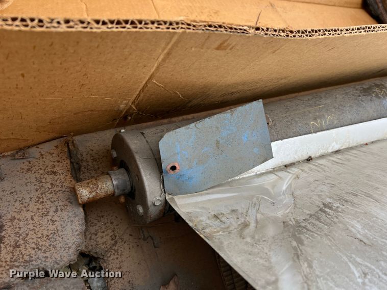 image for item MM9249 Roll-up door