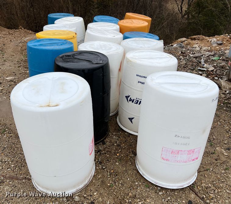 image for item MM9252 (17) plastic drums