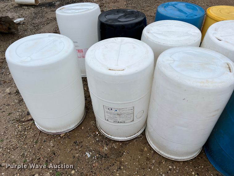 image for item MM9252 (17) plastic drums