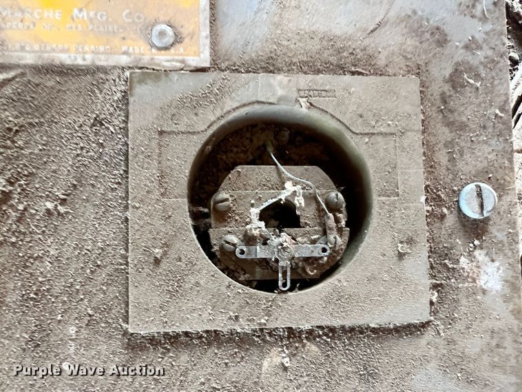 image for item MM9275 White  engine