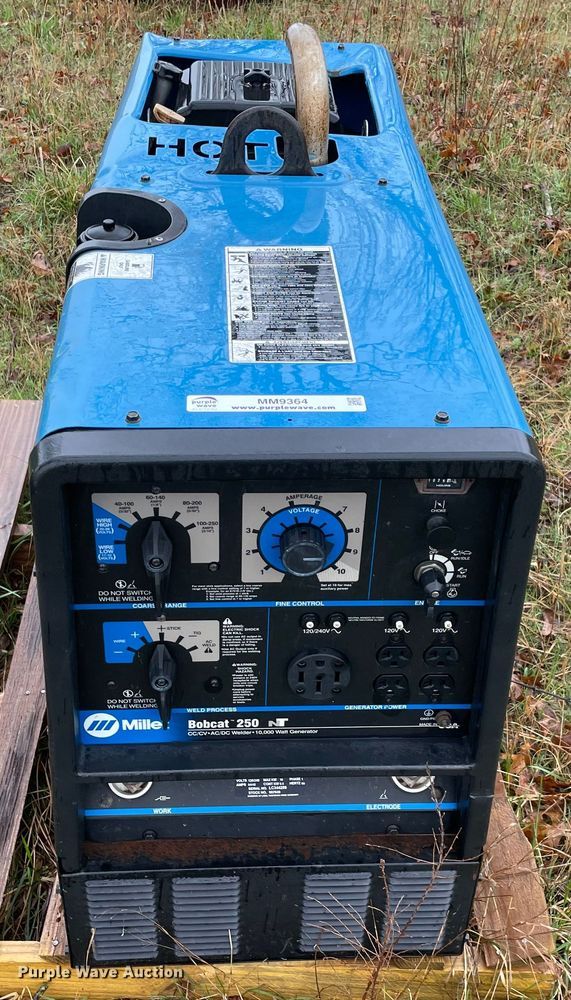 image for item MM9364 Miller Bobcat 250  welder/generator