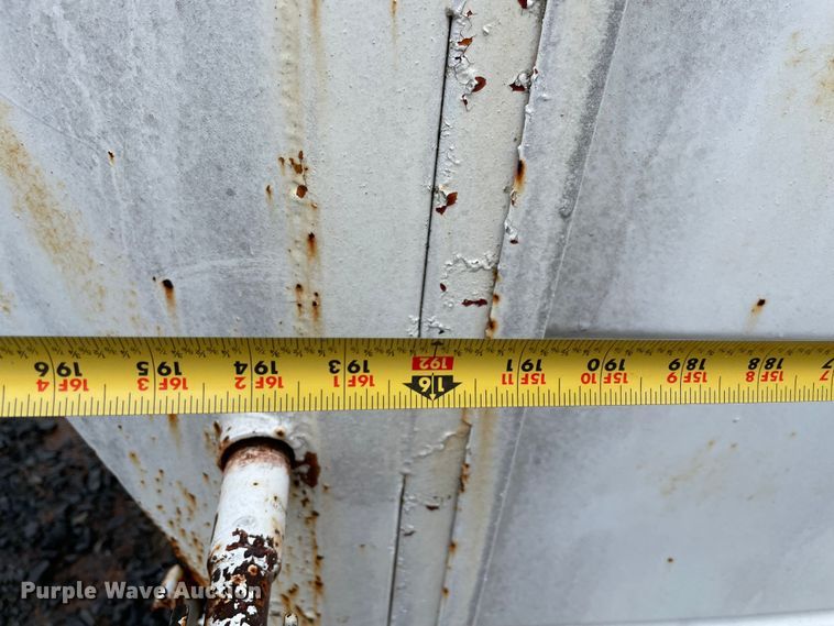 image for item MM9365 1995 4 Bar Ranch  livestock trailer