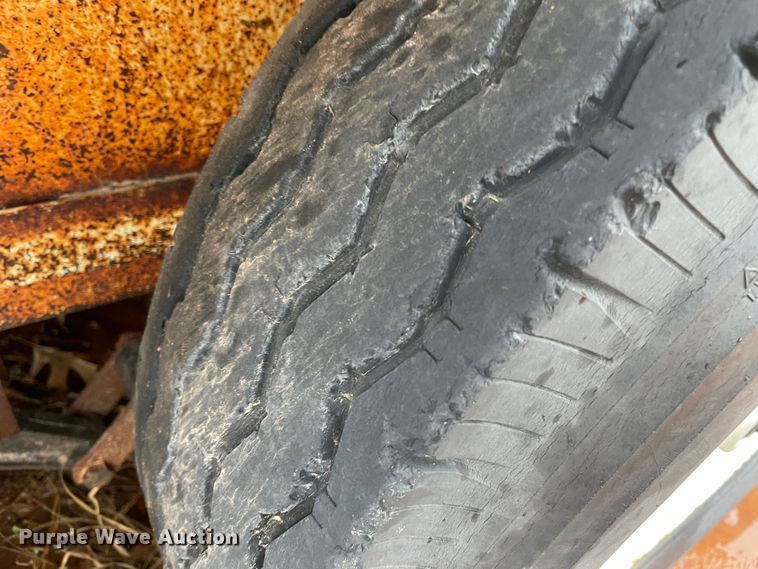 image for item MM9365 1995 4 Bar Ranch  livestock trailer