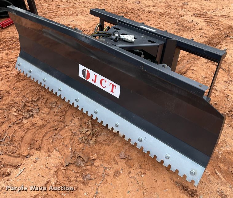 JCT skid steer dozer blade in Tecumseh, OK Item MM9372 sold Purple Wave