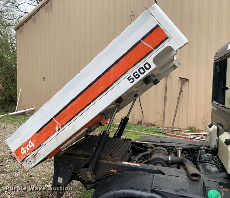 image for item MM9782 2005 Bobcat 5600  utility vehicle