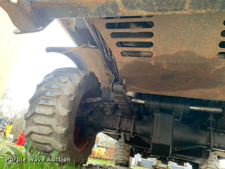 image for item MM9782 2005 Bobcat 5600  utility vehicle