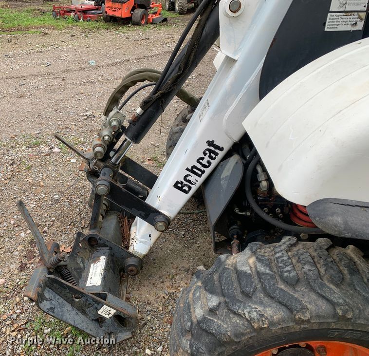image for item MM9782 2005 Bobcat 5600  utility vehicle