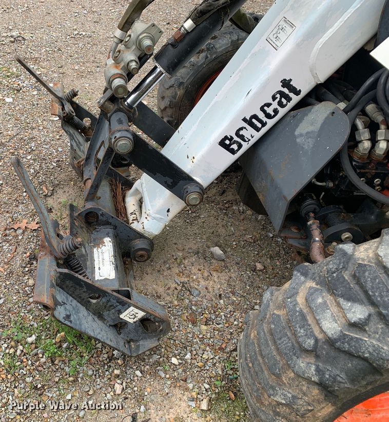 image for item MM9782 2005 Bobcat 5600  utility vehicle