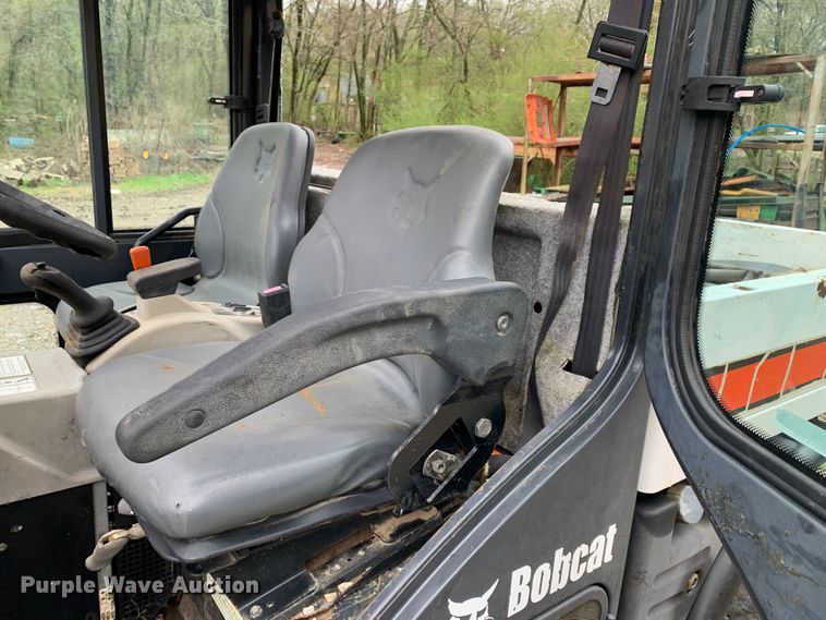 image for item MM9782 2005 Bobcat 5600  utility vehicle