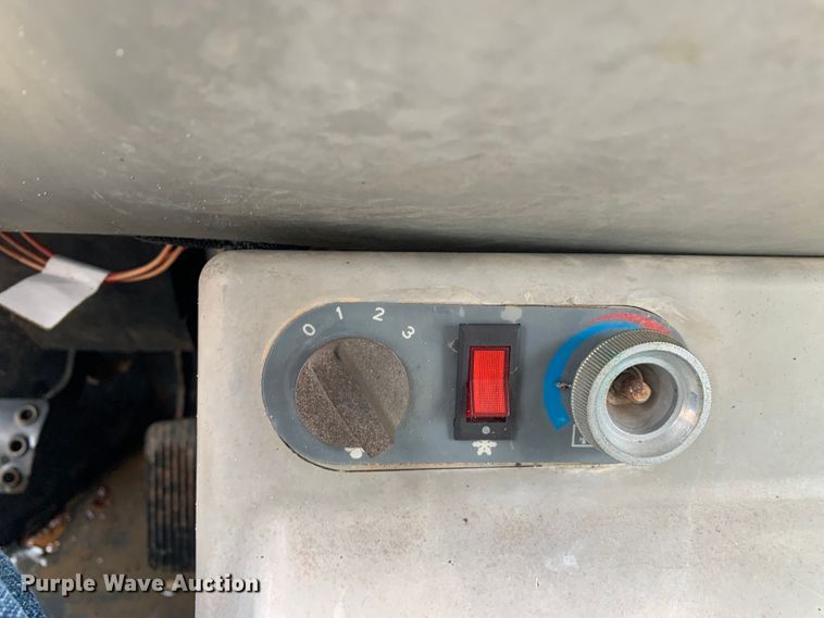 image for item MM9782 2005 Bobcat 5600  utility vehicle