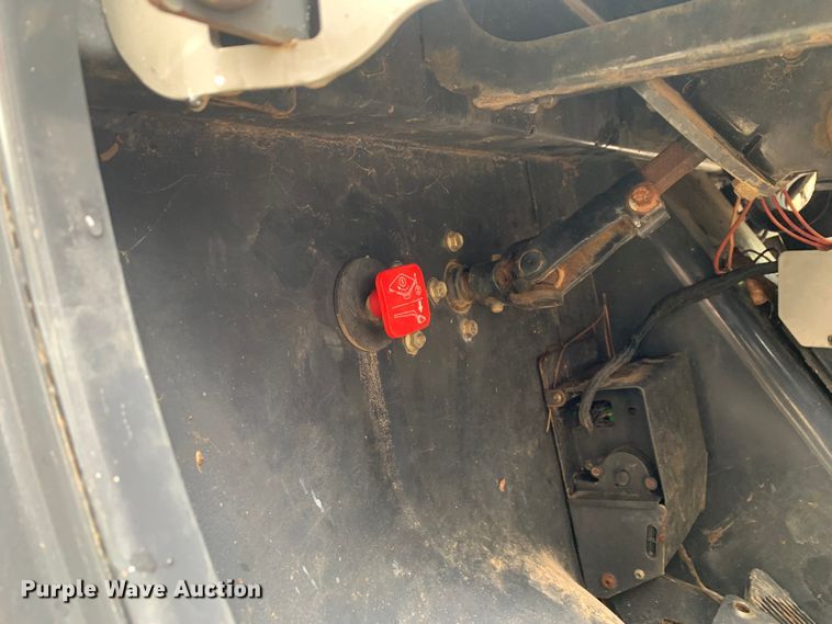 image for item MM9782 2005 Bobcat 5600  utility vehicle