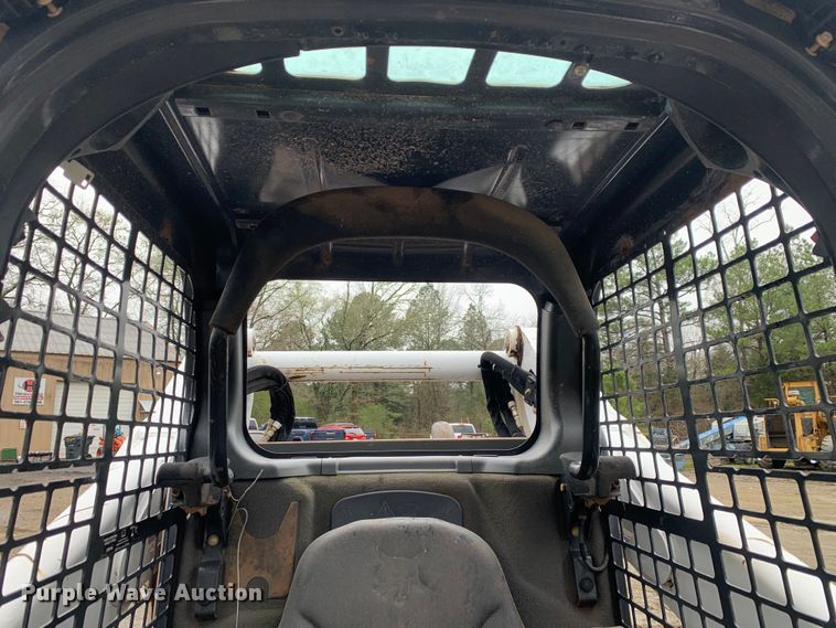 image for item MM9784 2017 Bobcat T750  tracked skid steer loader