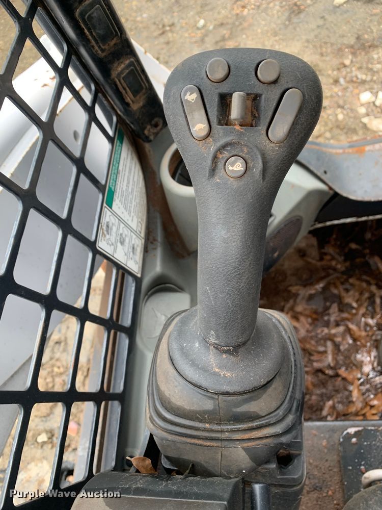 image for item MM9784 2017 Bobcat T750  tracked skid steer loader