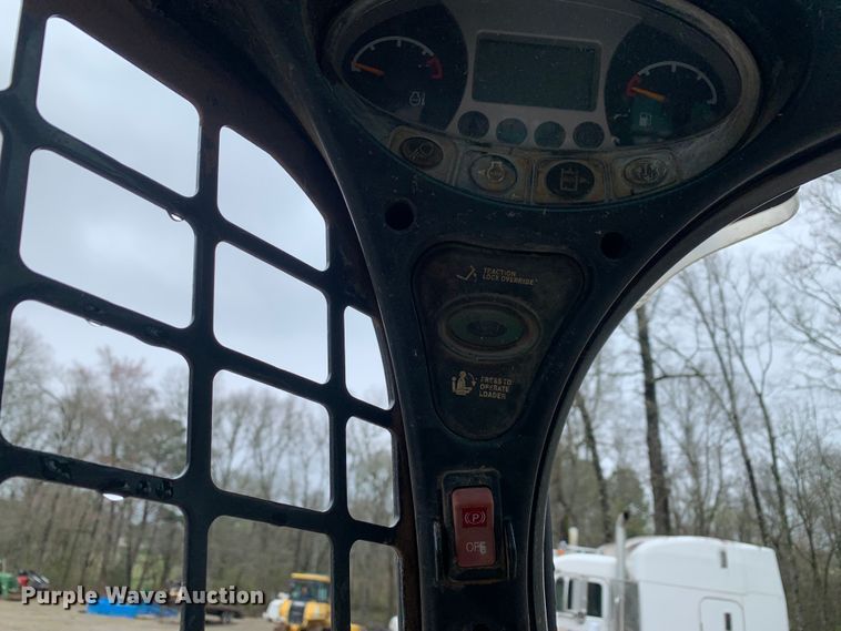 image for item MM9784 2017 Bobcat T750  tracked skid steer loader