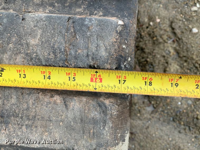 image for item MM9784 2017 Bobcat T750  tracked skid steer loader