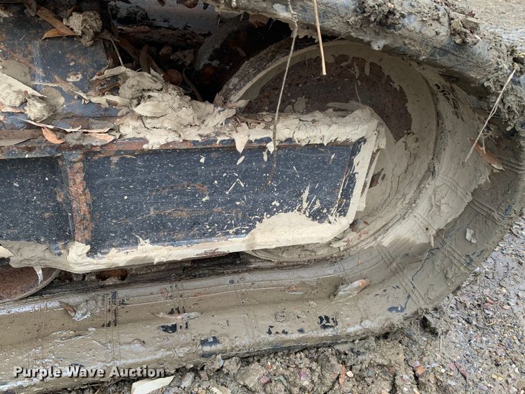 image for item MM9784 2017 Bobcat T750  tracked skid steer loader