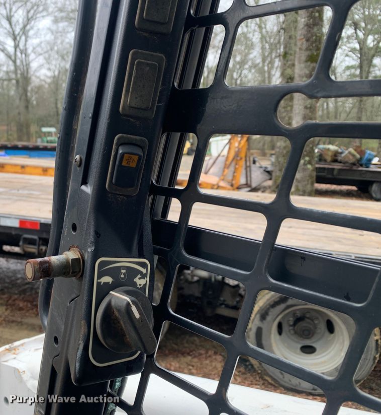 image for item MM9785 Bobcat T870  tracked skid steer loader