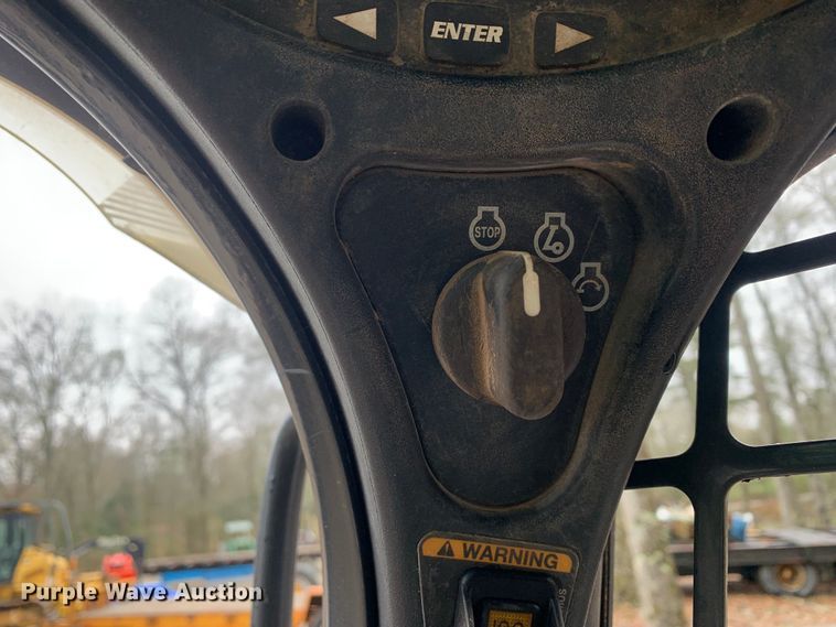 image for item MM9785 Bobcat T870  tracked skid steer loader