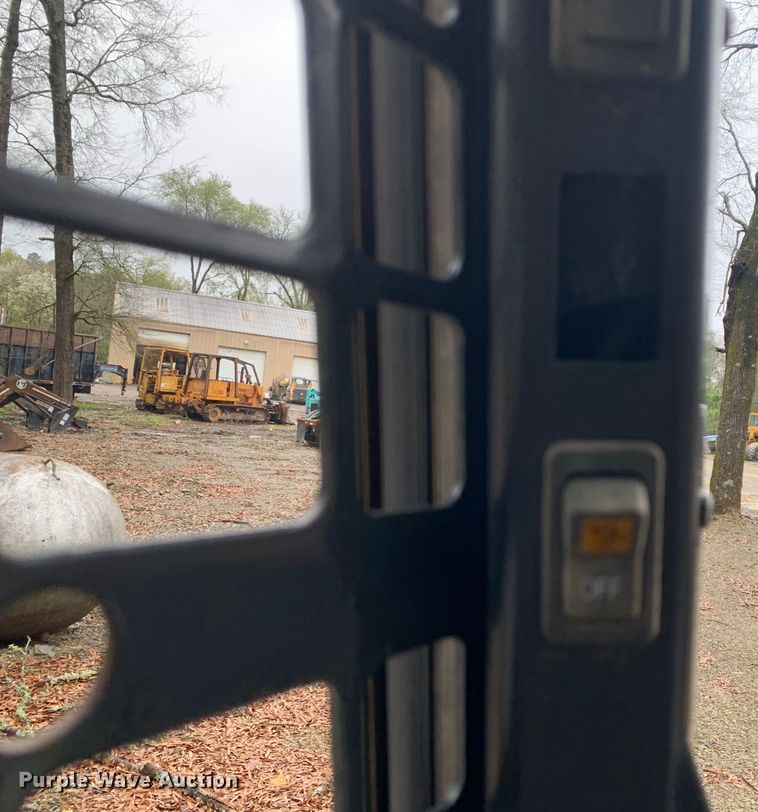 image for item MM9785 Bobcat T870  tracked skid steer loader