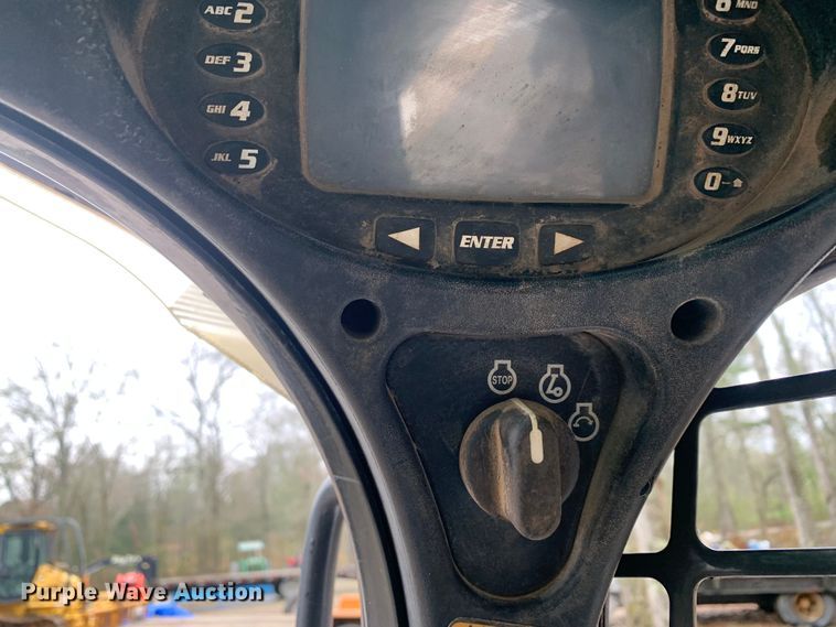 image for item MM9785 Bobcat T870  tracked skid steer loader