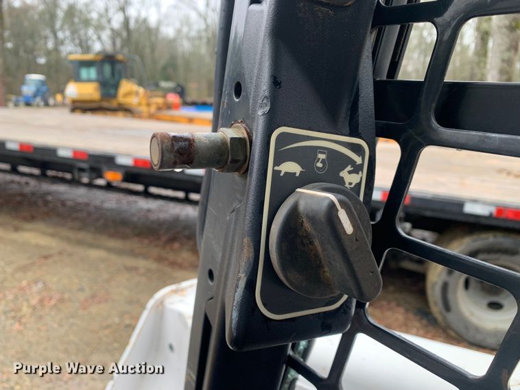 image for item MM9785 Bobcat T870  tracked skid steer loader