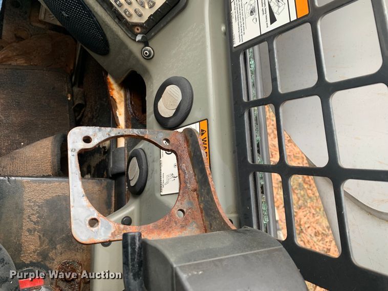 image for item MM9785 Bobcat T870  tracked skid steer loader