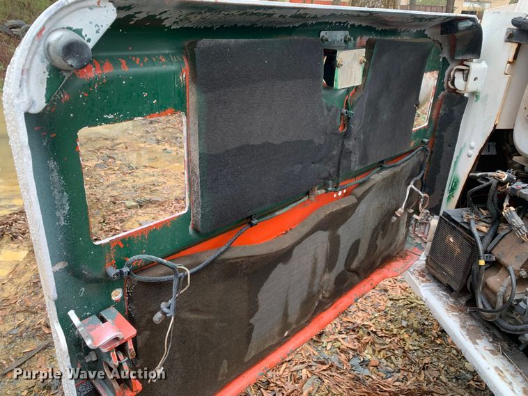 image for item MM9785 Bobcat T870  tracked skid steer loader