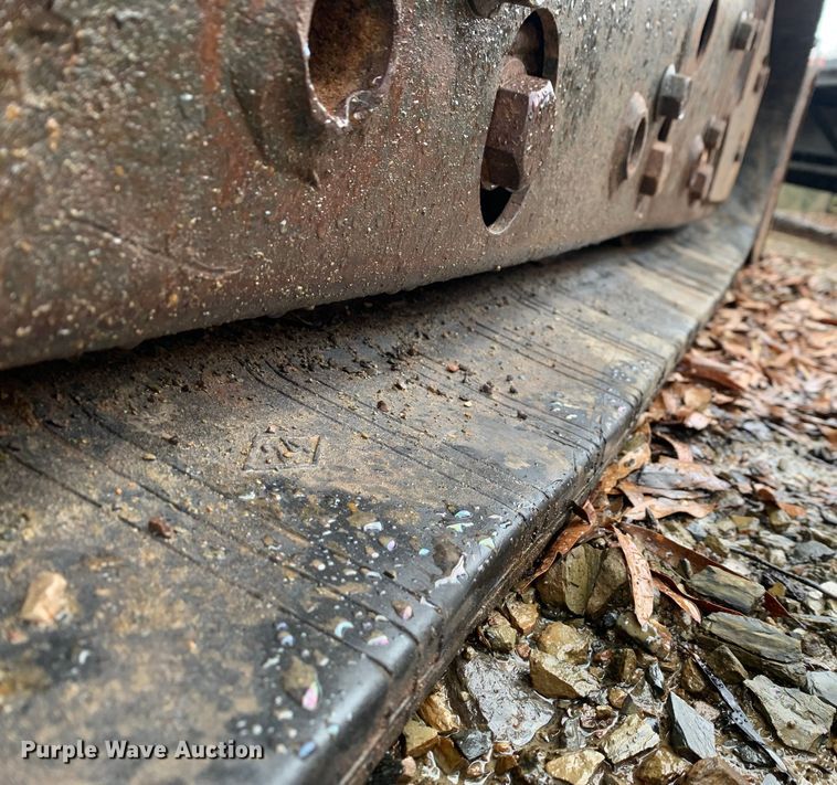 image for item MM9785 Bobcat T870  tracked skid steer loader