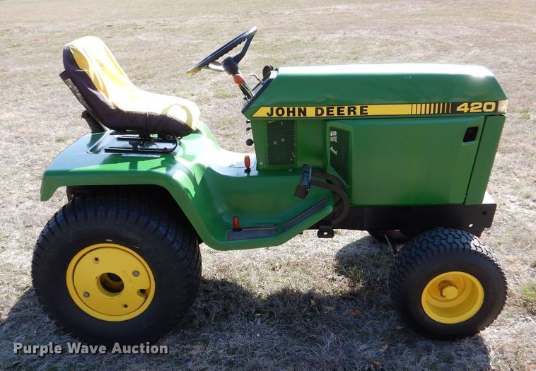 image for item MP9172 John Deere 420  lawn tractor