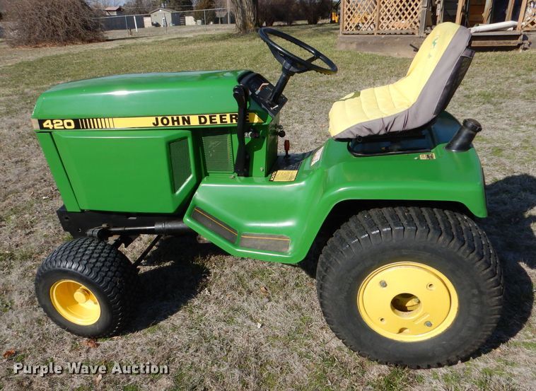 image for item MP9172 John Deere 420  lawn tractor