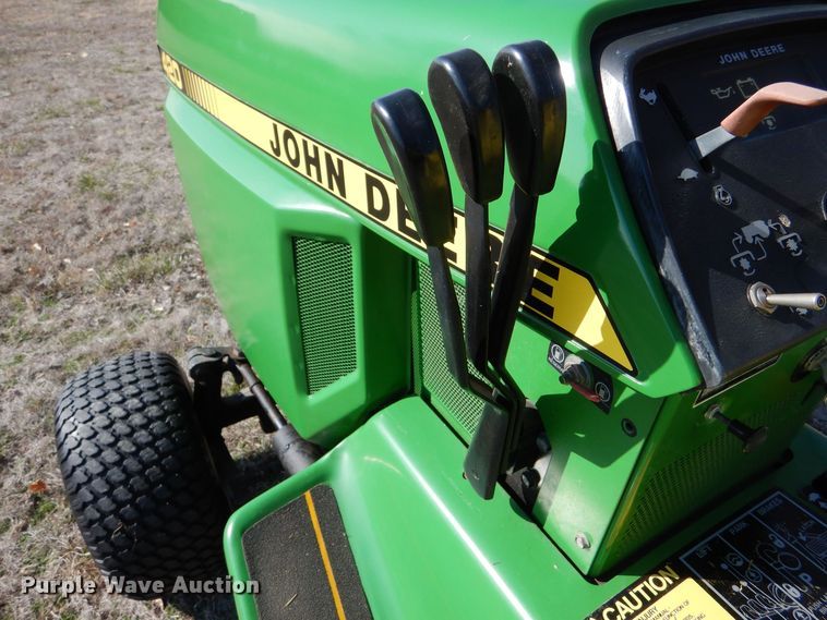 image for item MP9172 John Deere 420  lawn tractor