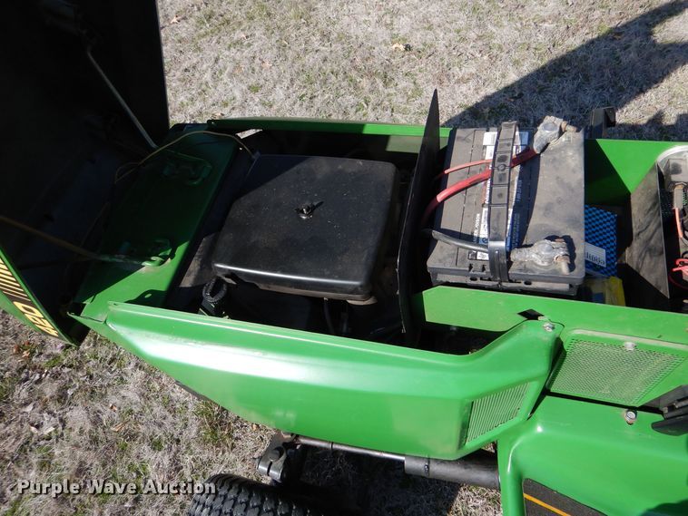 image for item MP9172 John Deere 420  lawn tractor