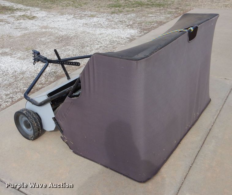 image for item MP9172 John Deere 420  lawn tractor