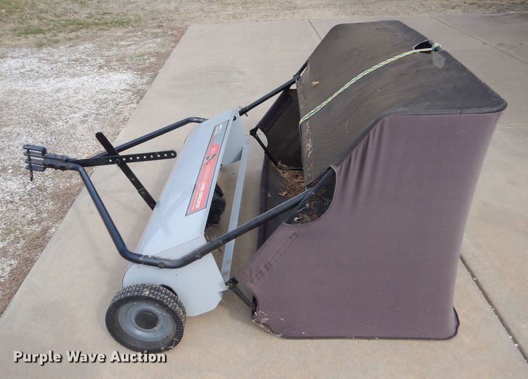 image for item MP9172 John Deere 420  lawn tractor