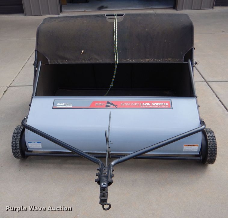 image for item MP9172 John Deere 420  lawn tractor