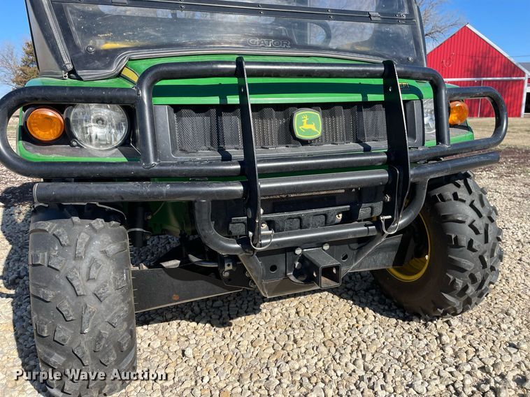 image for item MP9204 2009 John Deere Gator XUV 620i  utility vehicle
