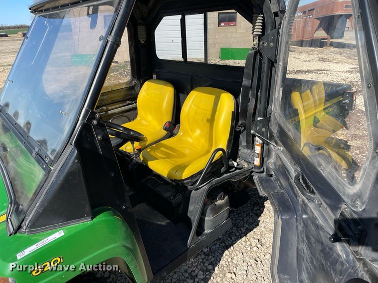 image for item MP9204 2009 John Deere Gator XUV 620i  utility vehicle